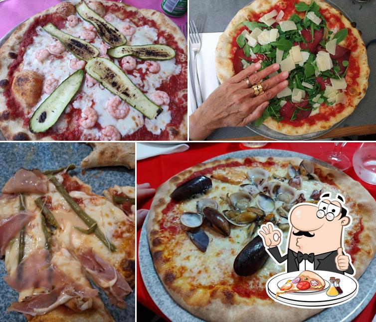Scegli tra le svariate varianti di pizza