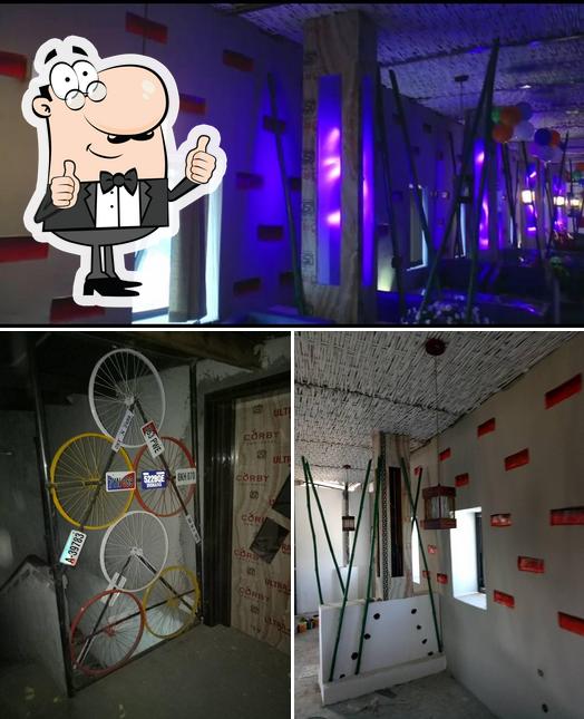 Here's an image of Akula restaurant