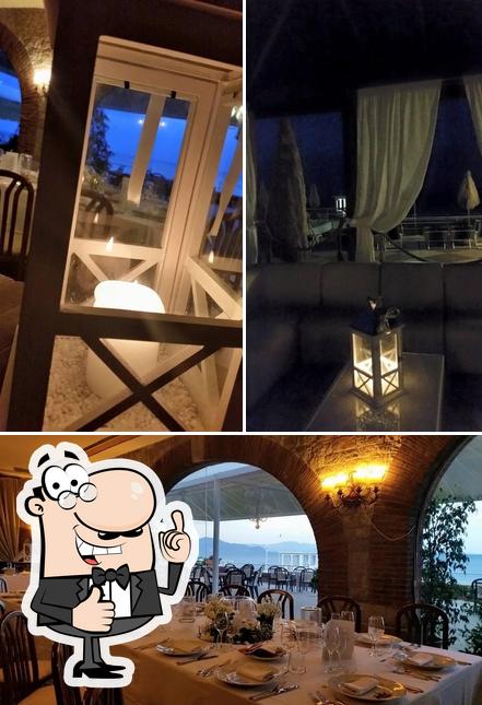 Guarda la immagine di La Terrazza degli Artisti