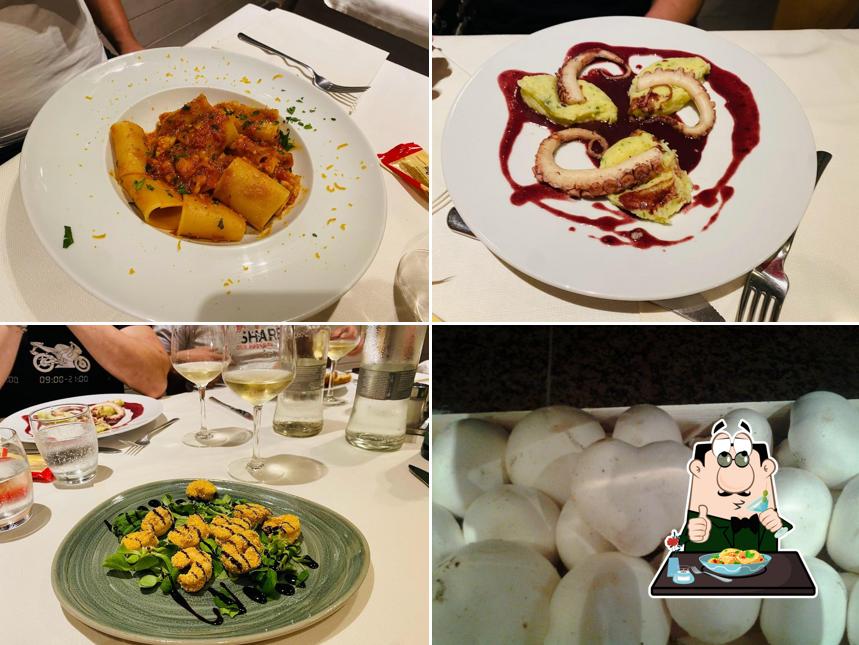 Cibo al Pizzeria Blu Notte Snc Dei F.lli Gherri Enrico e Mirella Correggio Reggio Emilia