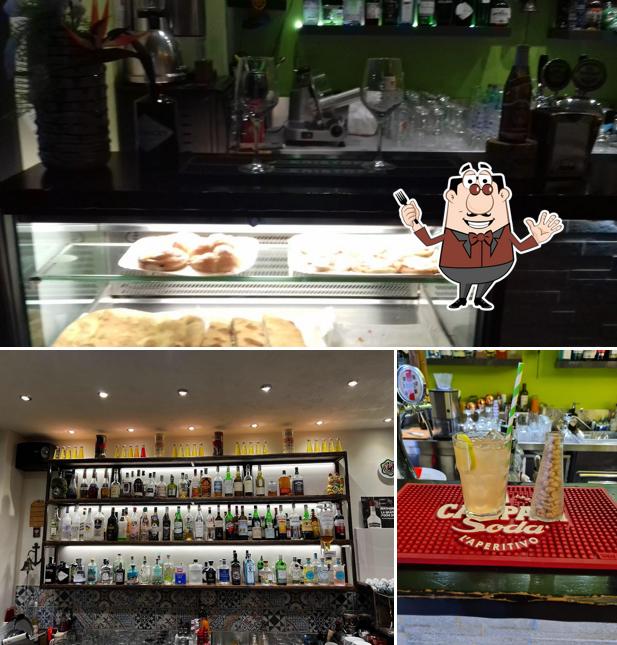 La foto della cibo e interni di Cafè Noir di Girardi Moris