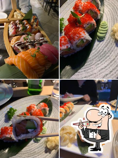 {Restaurant_name} serve piatti di sushi