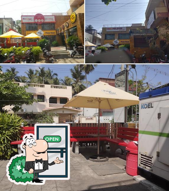 The exterior of Polar Bear Ice Cream Sundaes - Fairlands