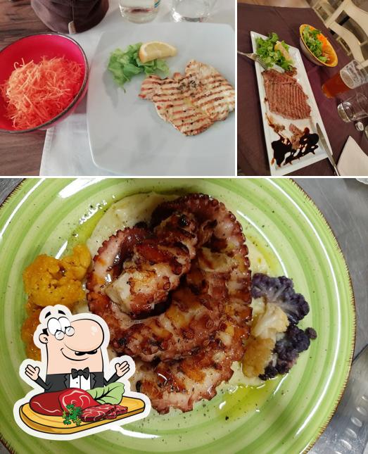 Prenditi i un pasto a base di carne a Coco Cafe