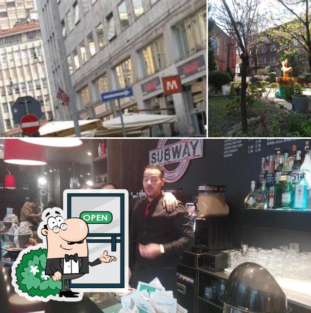Tra le varie cose da Subway Café si possono trovare la esterno e bancone da bar