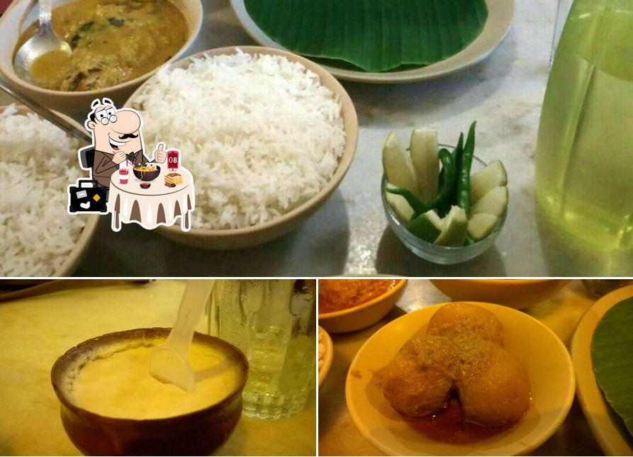 Meals at Bhojohori Manna
