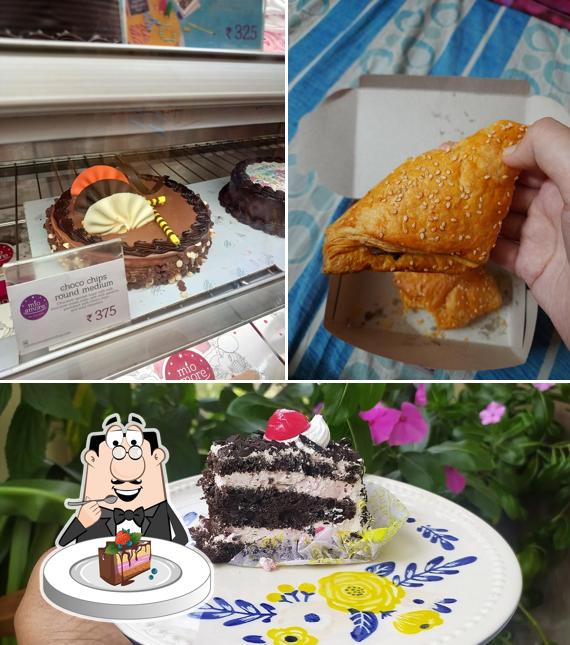 Chocolate cake at Mio Amore- The Cake Shop