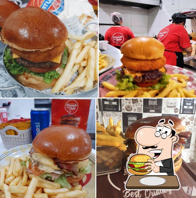 Delicie-se com um hambúrguer no Lanchonete Pecado da Gula