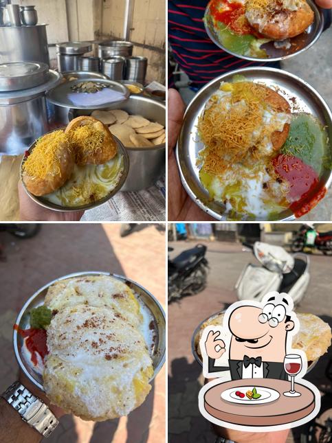 Meals at Vishnu Maharaj kachori Gilawada (Manish)