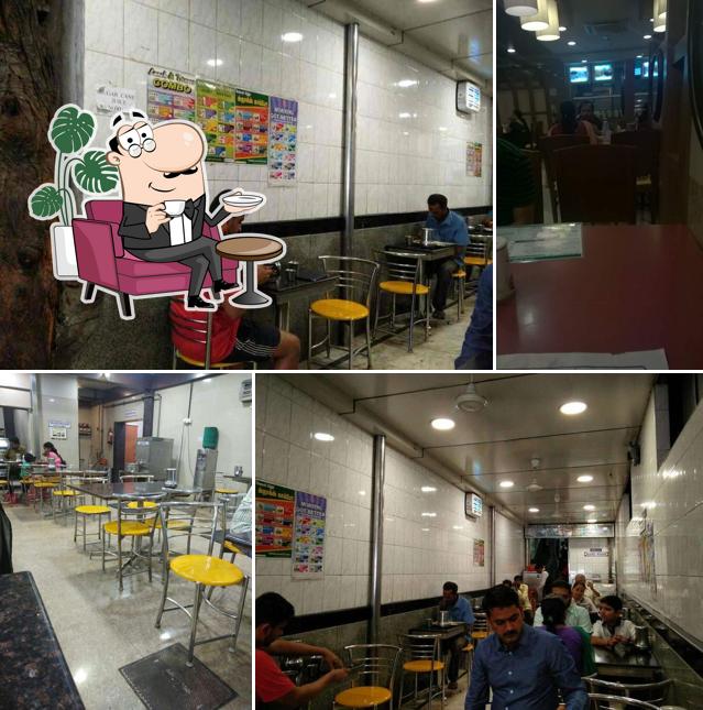 The interior of Saravana Bhavan