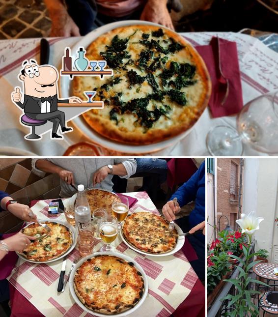 Gli interni di Pizzeria Da PEPPE all'ARCHETTO
