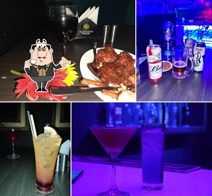 99 HINTS: Bar & Lounge
