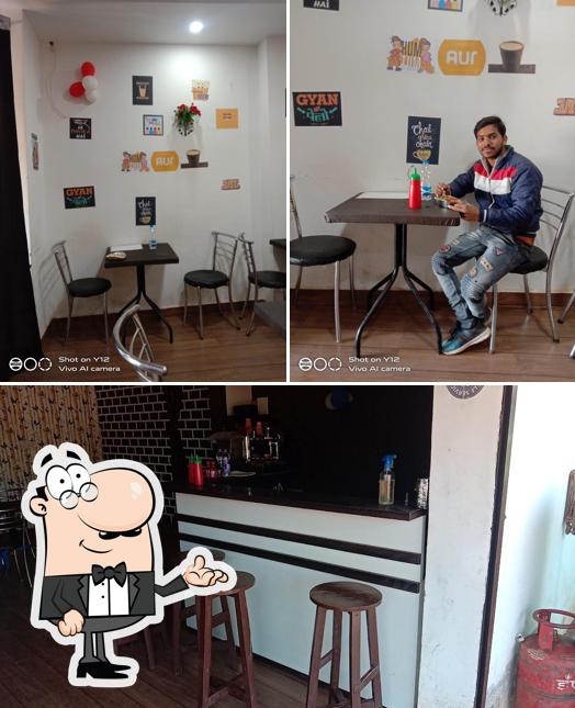 Take a seat at one of the tables at Hum tum और chai