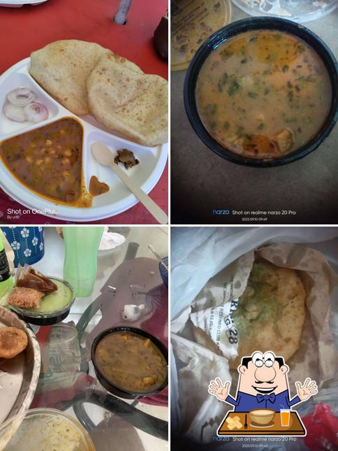 Clam chowder at KACHORI KING 28