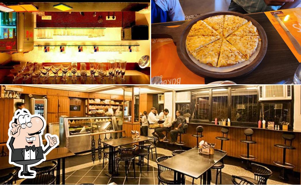 Check out how Upper Crust looks inside