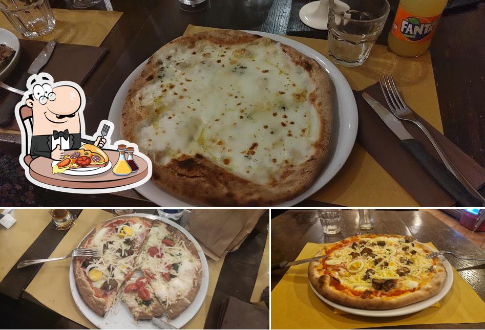 Ordina tra le svariate varianti di pizza