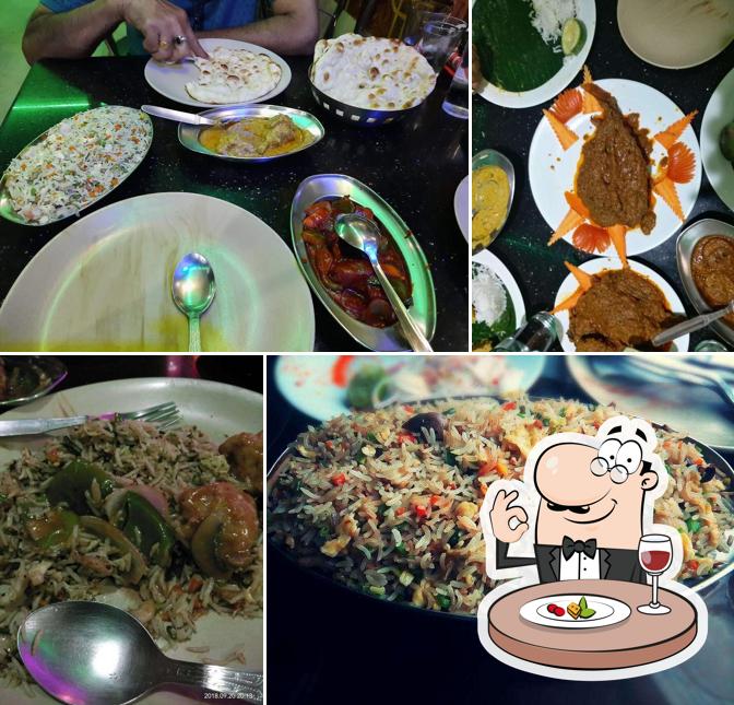 Food at Bhajohari Ranna