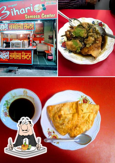 Meals at Asli Bihari Samosa Center(Ghantwala) since 1972