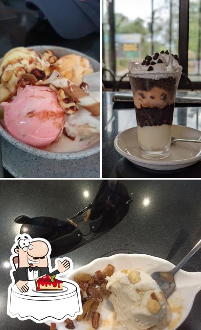 KAMATH ICECREAM serves a range of desserts