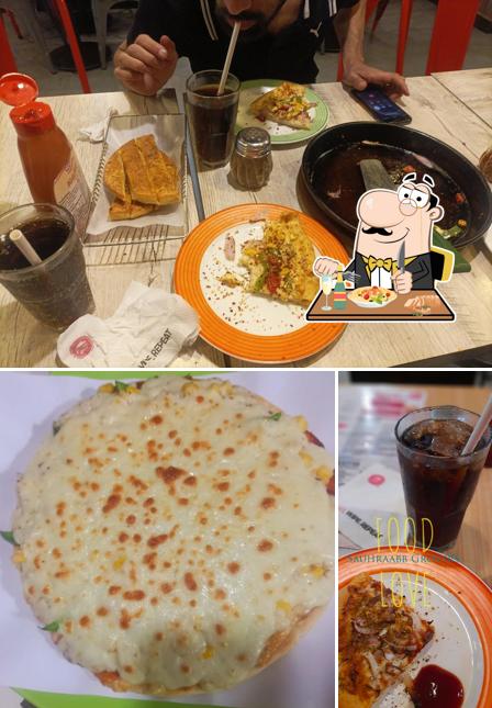 Food at Pizza Hut Urban Haat, Amirtsar