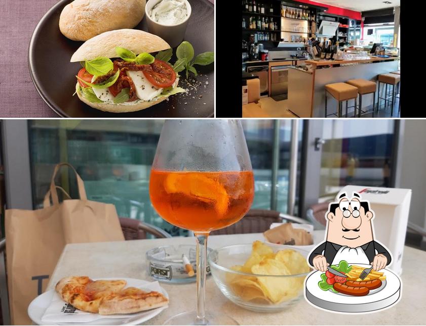 La foto di cibo e interni da Sunny Cafè