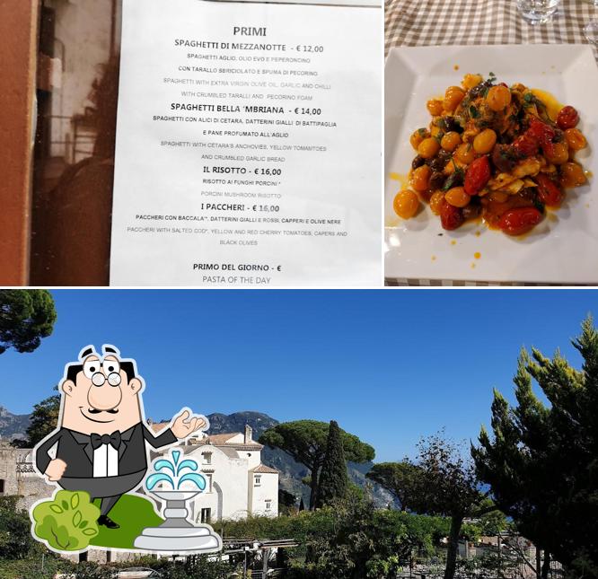 Curiosa tra l'area esterna di Mimì Ristorante Pizzeria