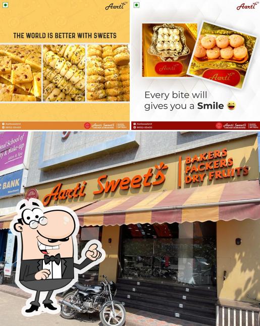 The exterior of Babbal's AARTI Sweets