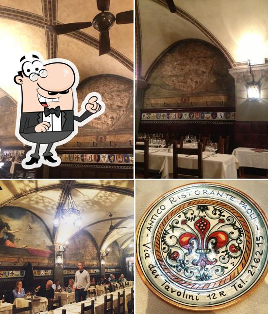 Goditi la vista dagli esterni di Antico Ristorante Paoli 1827