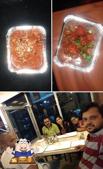 jain restaurant & BHOJNALAYA is distinguished by food and interior