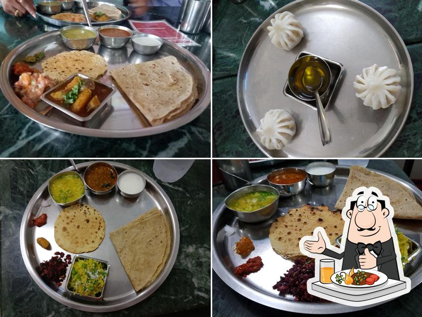 Food at Mehendale's Swad Dining