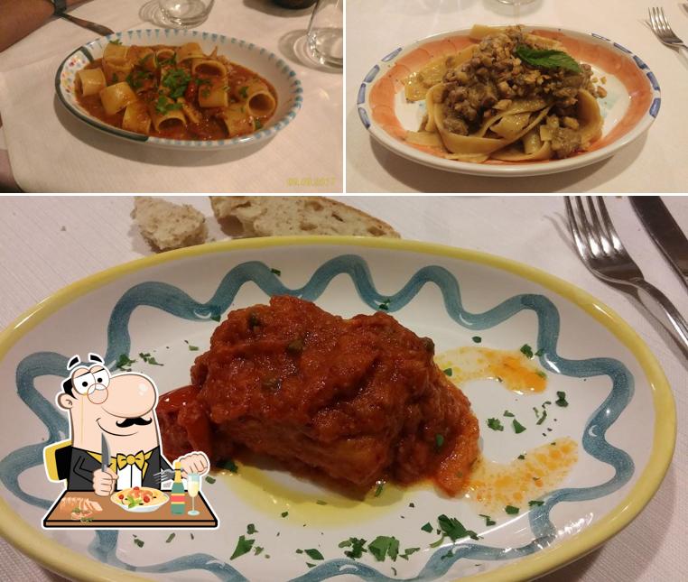 Platti al Trattoria 'O Romano