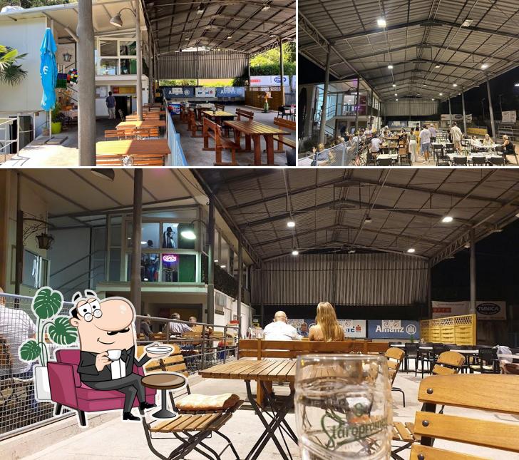 Gli interni di Boćarija Grill