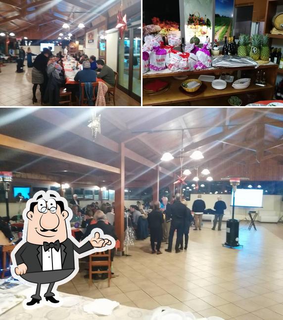 Tra le varie cose da Trattoria pizzeria aversana si possono trovare la interni e cibo