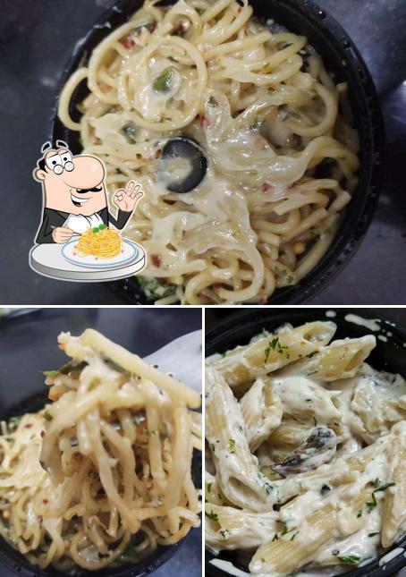 Spaghetti carbonara at Squisito Pizzeria