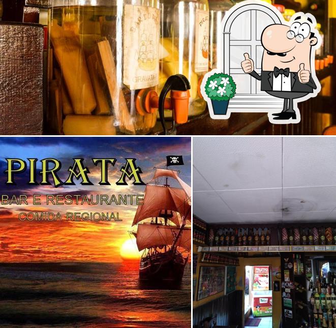 A ilustração da exterior e bebida no Pirata Bar e Restaurante