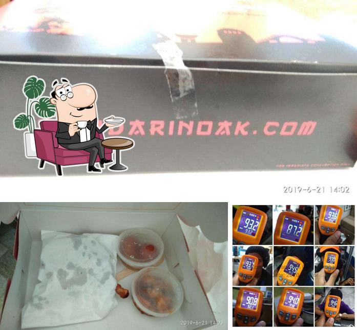 The interior of Mandarin Oak Marol