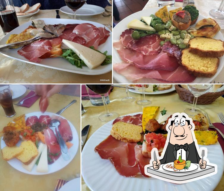 Antipasto al Ristorante Fichetto - Pensione e Bar
