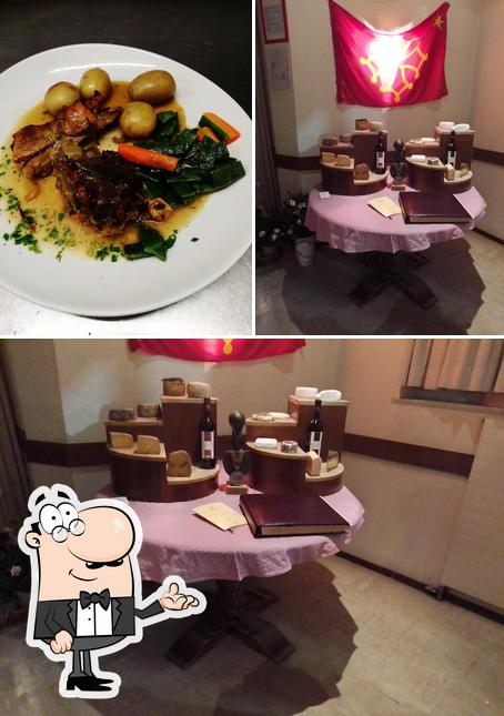 Ristorante del Popolo si caratterizza per la interni e cibo
