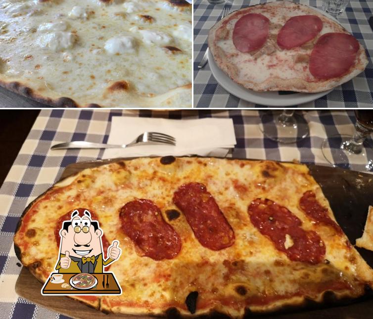Prenditi una pizza a Ristorante Pizzeria La Pizzaccia