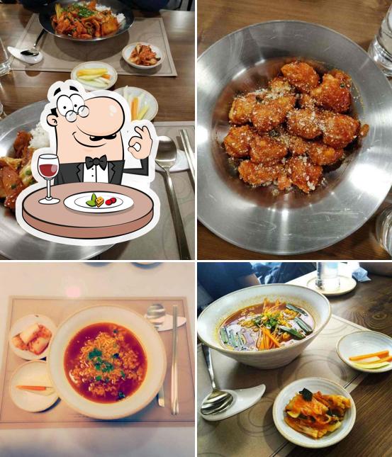 Meals at Aim Cafe, Korean Cultural Centre