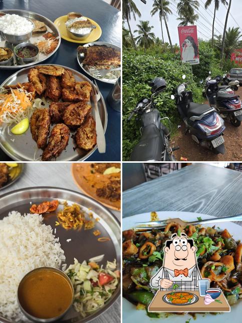 Chicken wings at Kurtikar Bar & Restaurant