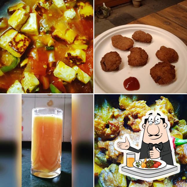 Food at Khaddo Roshik