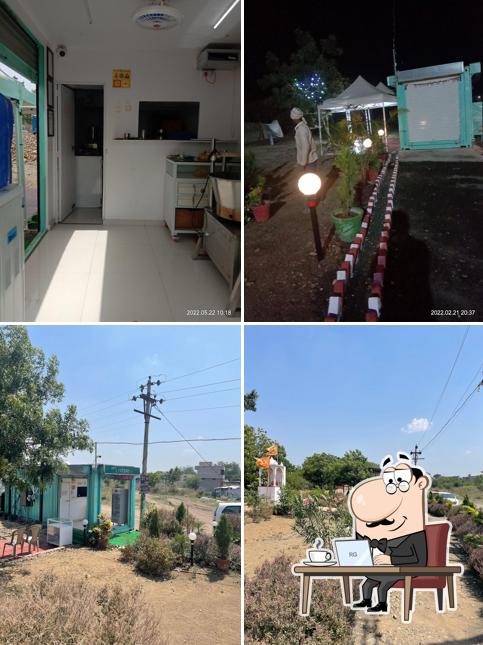 The picture of interior and exterior at Shegaon kachori centre