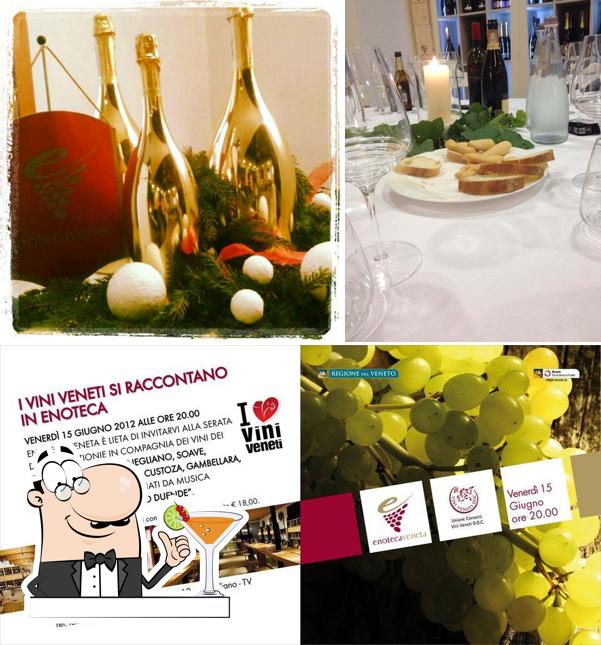 La immagine di bevanda e cibo da Enoteca Veneta