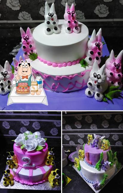 Look at the pic of Yours Universe Bakes & Cakes