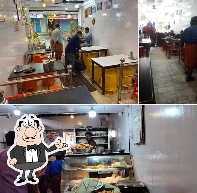 Check out how Pillai's Snacks looks inside