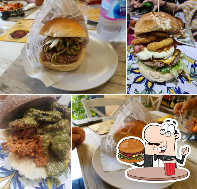 Prova uno dei tipi di hamburger serviti a Testa - Braceria & Hamburgeria