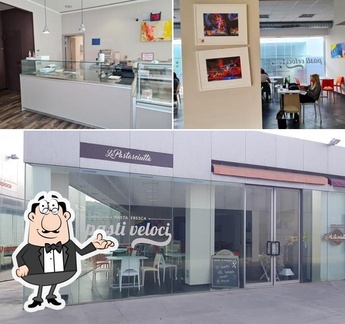 Siediti a un tavolo di Pastificio Pasta Fresca La Pastasciutta