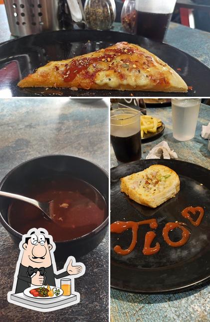 Food at william john’s pizza
