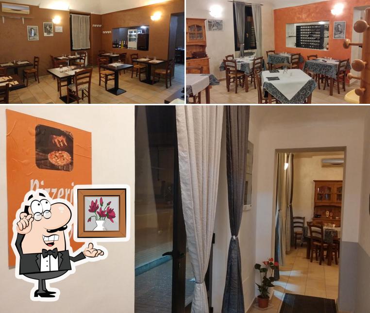 Siediti a un tavolo di Pizzeria Da Antonio